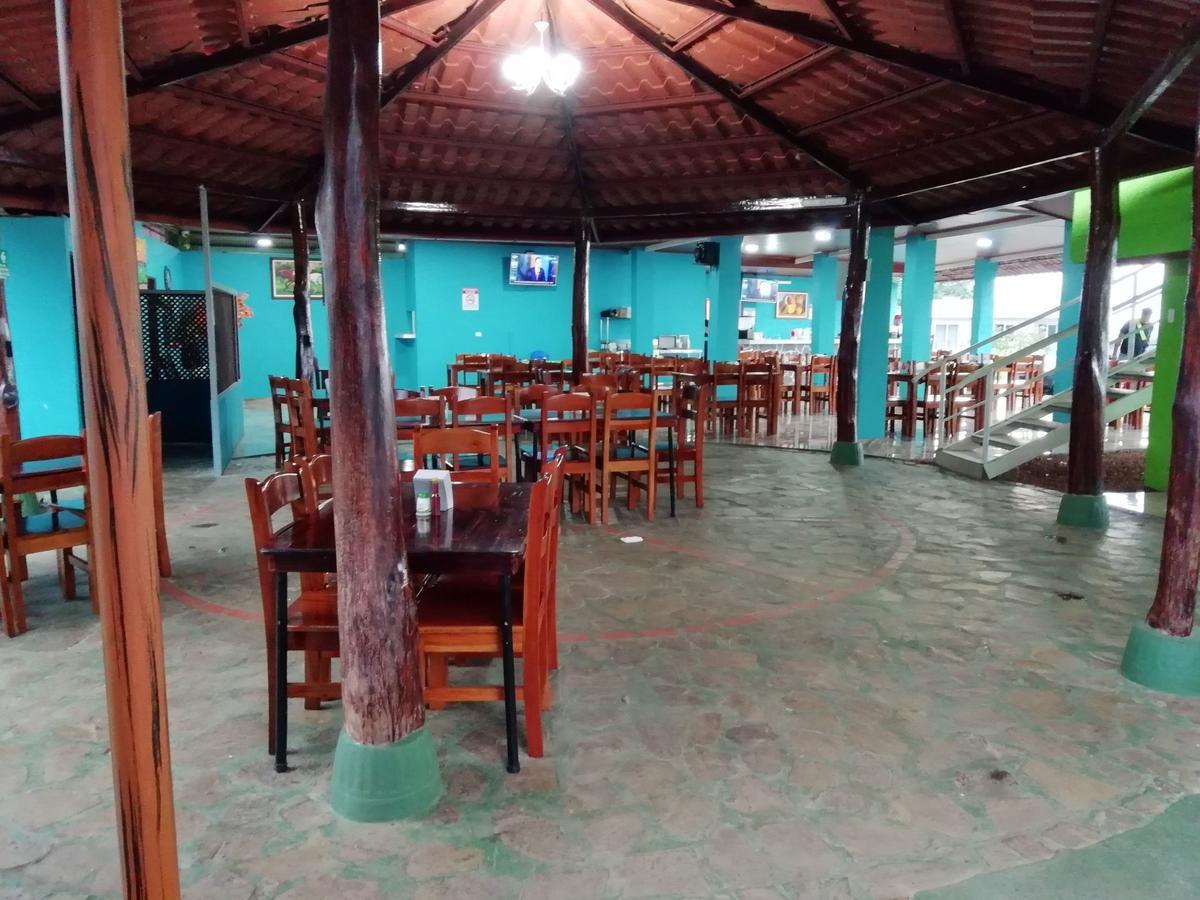 Villa Guarias Пунтаренас Екстериор снимка
