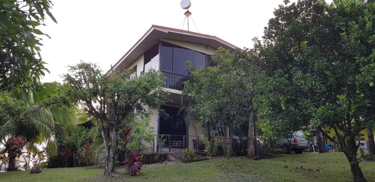 Villa Guarias Пунтаренас Екстериор снимка